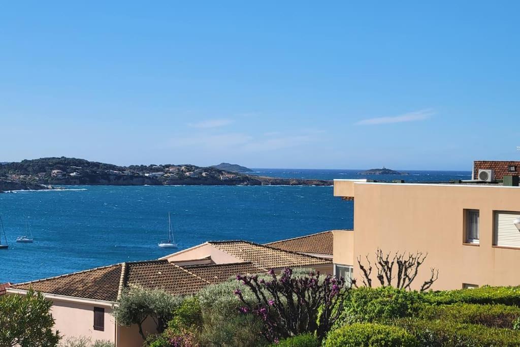 T2 Vue Mer Dans Residence Calme / T2 Sea View In A Quiet Residence Bandol Exterior foto