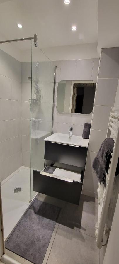 T2 Vue Mer Dans Residence Calme / T2 Sea View In A Quiet Residence Bandol Exterior foto